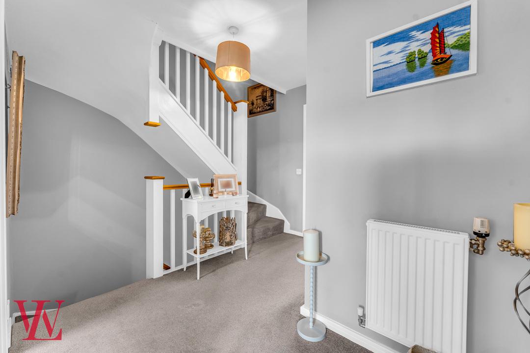 4 bed semi-detached house for sale in Burgattes Road, Little Canfield, Dunmow, Essex 18