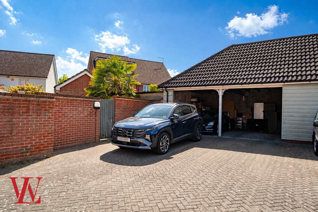 4 bed semi-detached house for sale in Burgattes Road, Little Canfield, Dunmow, Essex  - Property Image 23