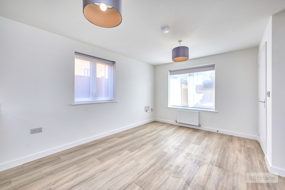 3 bed semi-detached house to rent in Handscomb Way, Bishops Stortford, Hertfordshire  - Property Image 8