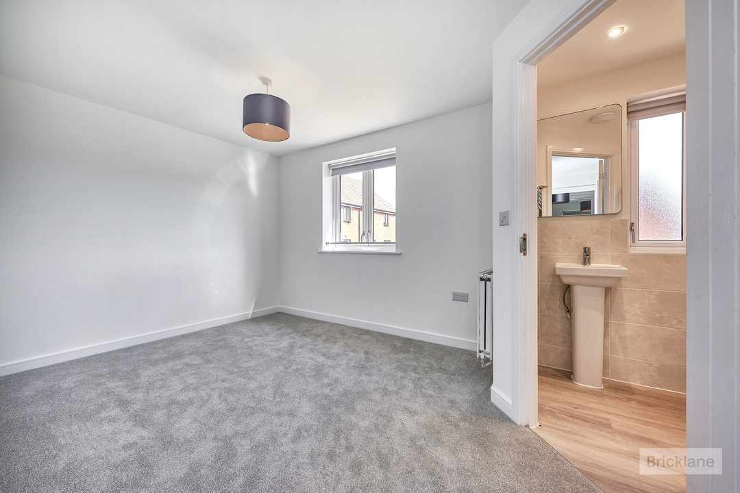 3 bed semi-detached house to rent in Handscomb Way, Bishops Stortford, Hertfordshire  - Property Image 15