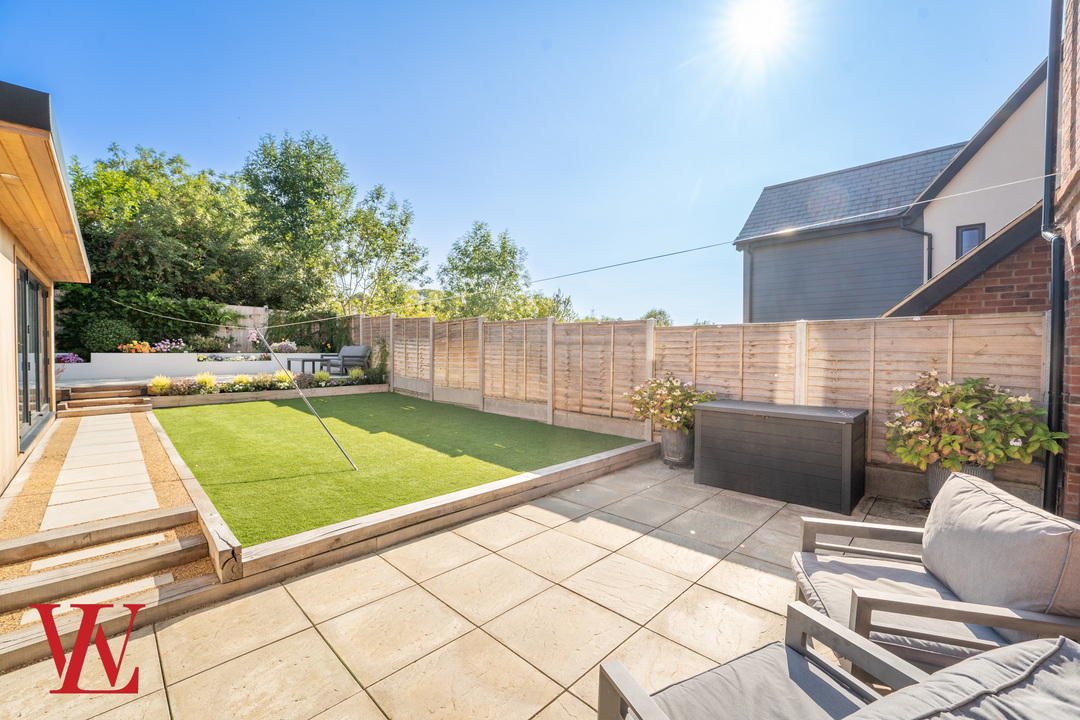 4 bed link detached house for sale in Carlton Way, Bishop's Stortford, Hertfordshire  - Property Image 26