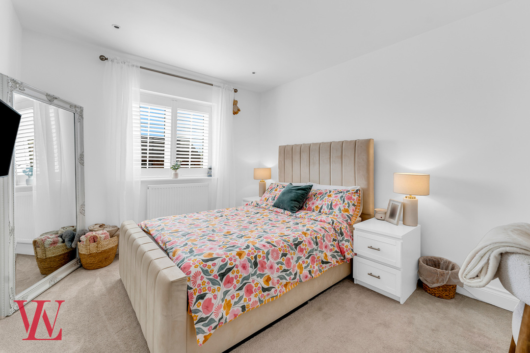 4 bed link detached house for sale in Carlton Way, Bishop's Stortford, Hertfordshire  - Property Image 15