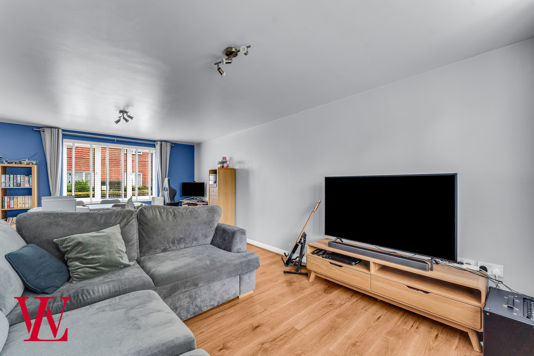 2 bed apartment for sale in Willow Road, Dunmow, Essex  - Property Image 2