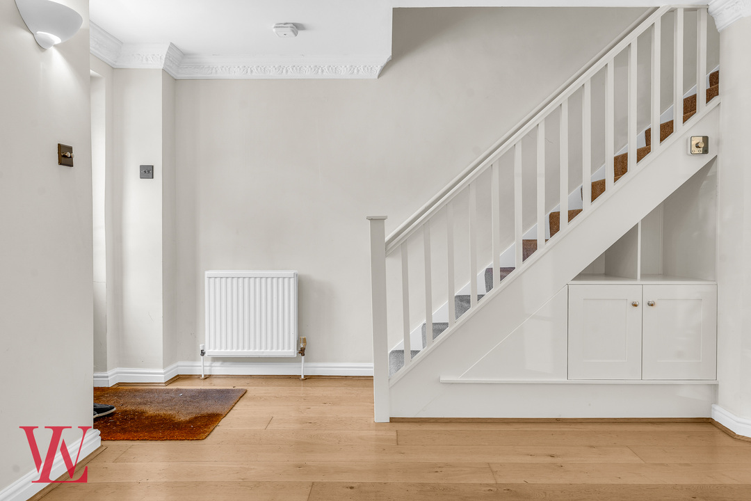 2 bed end of terrace house for sale in Foxley Drive, Bishop's Stortford, Hertfordshire  - Property Image 7