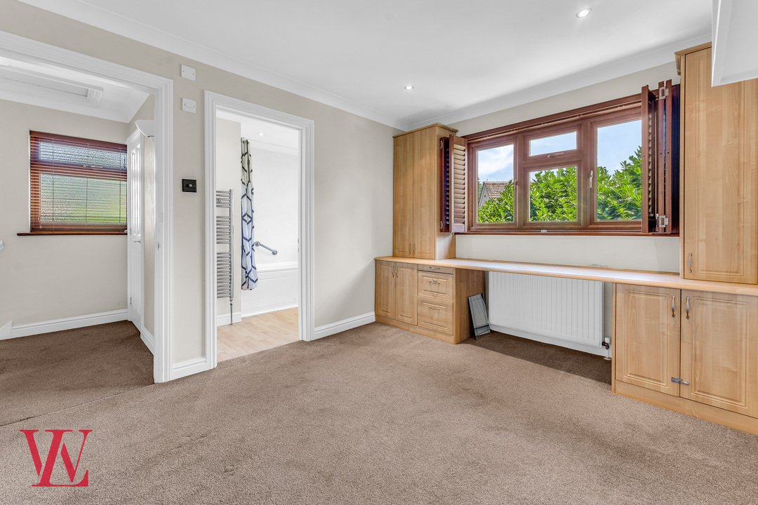 2 bed end of terrace house for sale in Foxley Drive, Bishop's Stortford, Hertfordshire  - Property Image 12