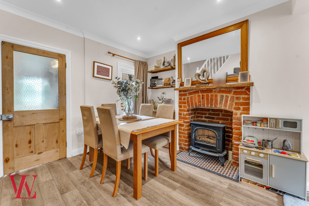 2 bed terraced house for sale in Jervis Road, Bishop's Stortford, Hertfordshire 3