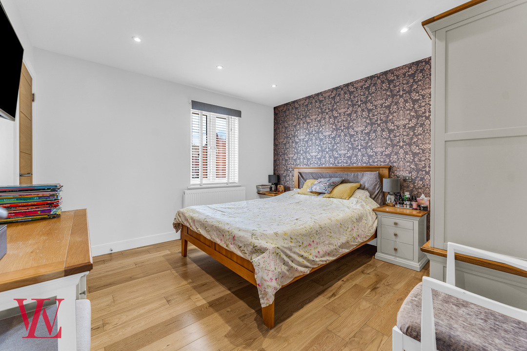 4 bed detached house for sale in The Ridings, Bishop's Stortford, Hertfordshire 15