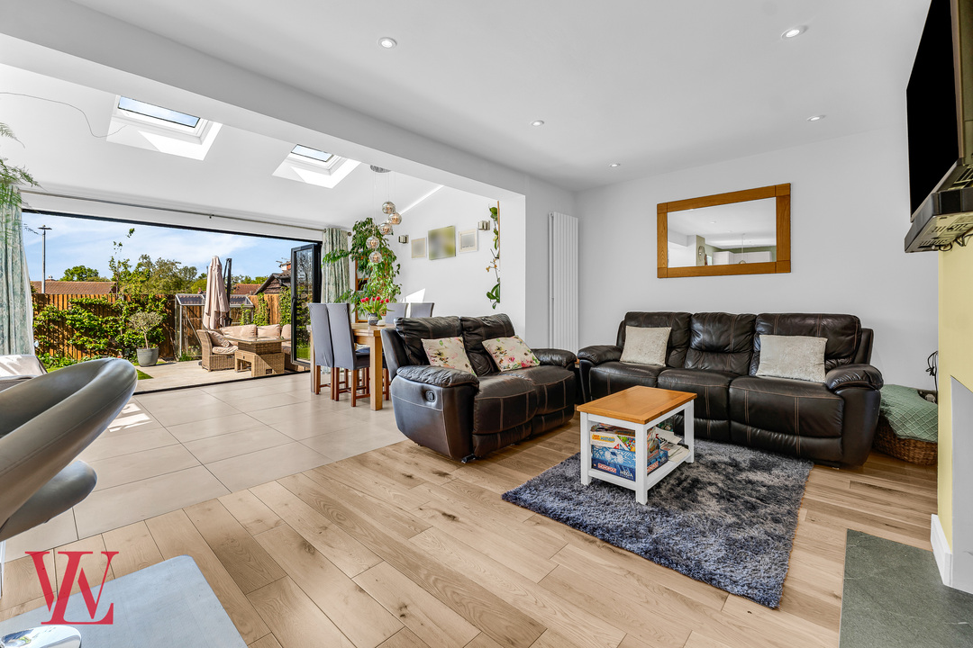 4 bed detached house for sale in The Ridings, Bishop's Stortford, Hertfordshire  - Property Image 3