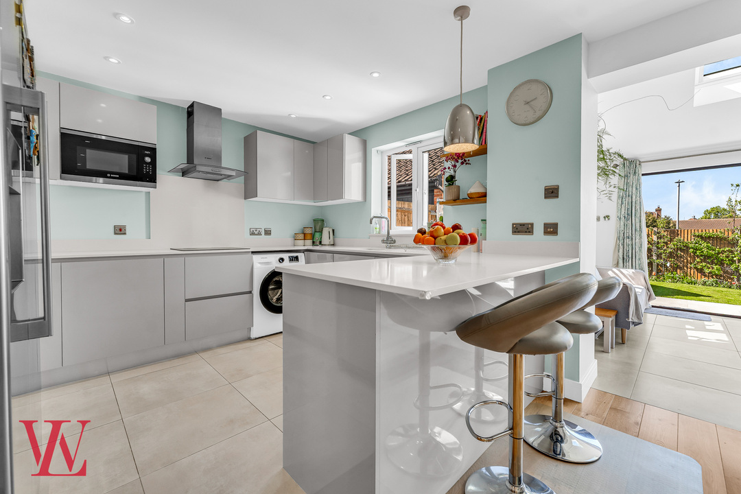 4 bed detached house for sale in The Ridings, Bishop's Stortford, Hertfordshire 4