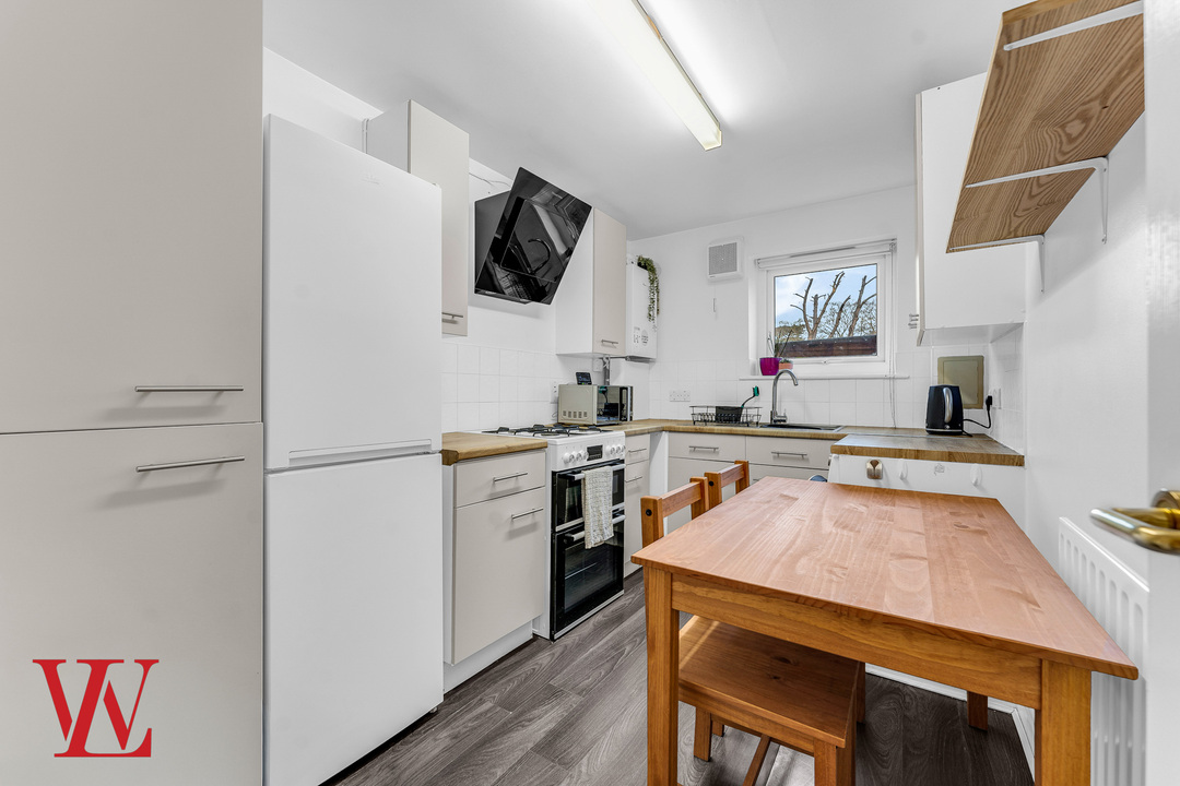 2 bed apartment for sale in Knights Row, Waytemore Road, Bishop's Stortford, Hertfordshire  - Property Image 6