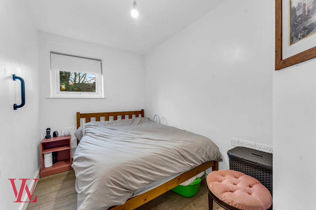 2 bed apartment for sale in Knights Row, Waytemore Road, Bishop's Stortford, Hertfordshire 8