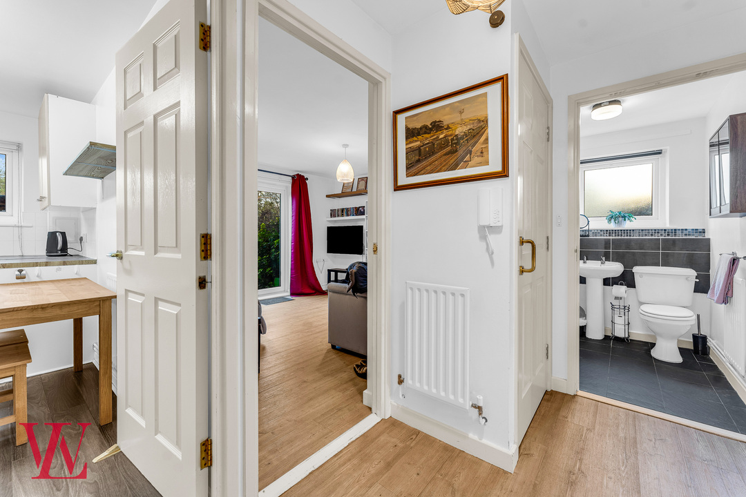 2 bed apartment for sale in Knights Row, Waytemore Road, Bishop's Stortford, Hertfordshire 10