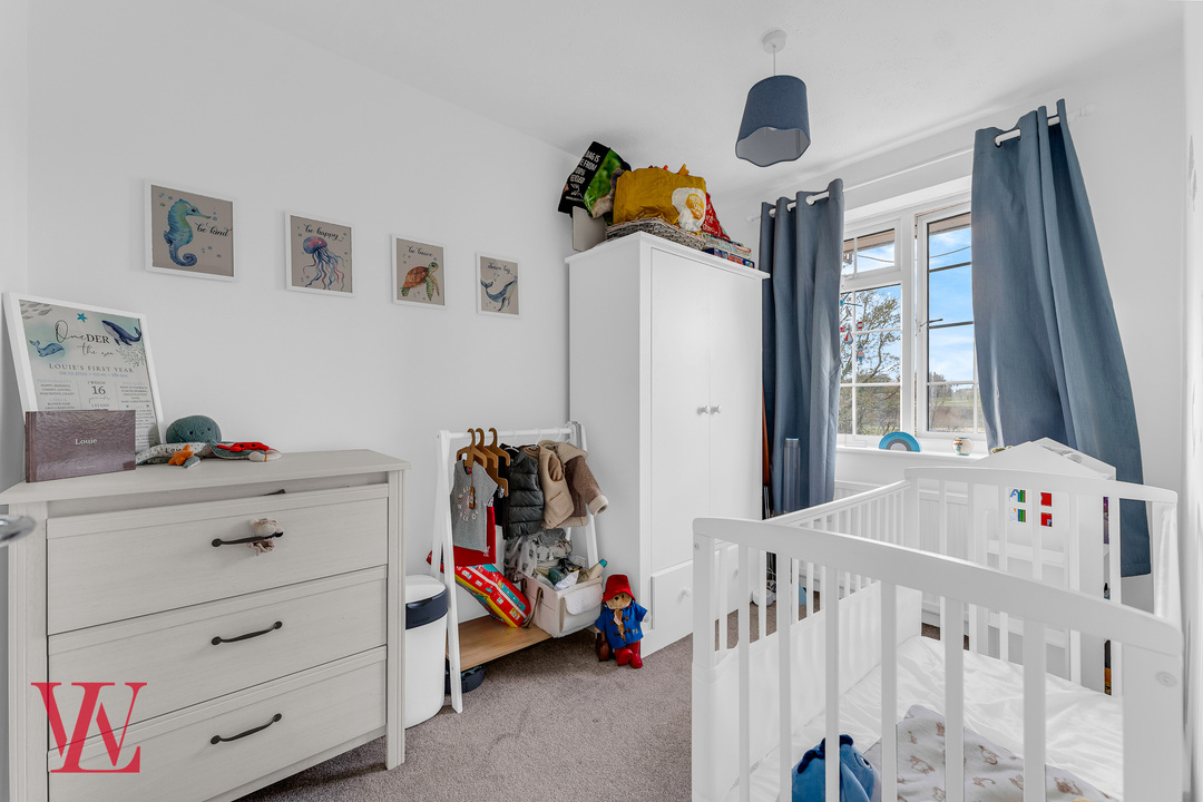 2 bed terraced house for sale in Nursery Fields, Sawbridgeworth, Hertfordshire  - Property Image 9