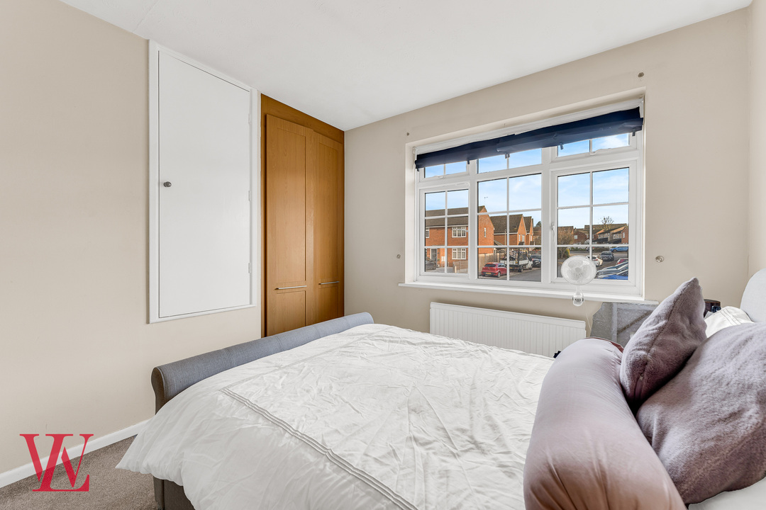 2 bed terraced house for sale in Nursery Fields, Sawbridgeworth, Hertfordshire  - Property Image 7