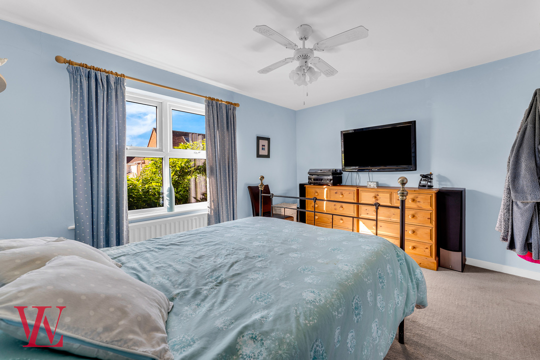 4 bed detached house for sale in Harrisons, Birchanger, Bishop's Stortford, Hertfordshire  - Property Image 15