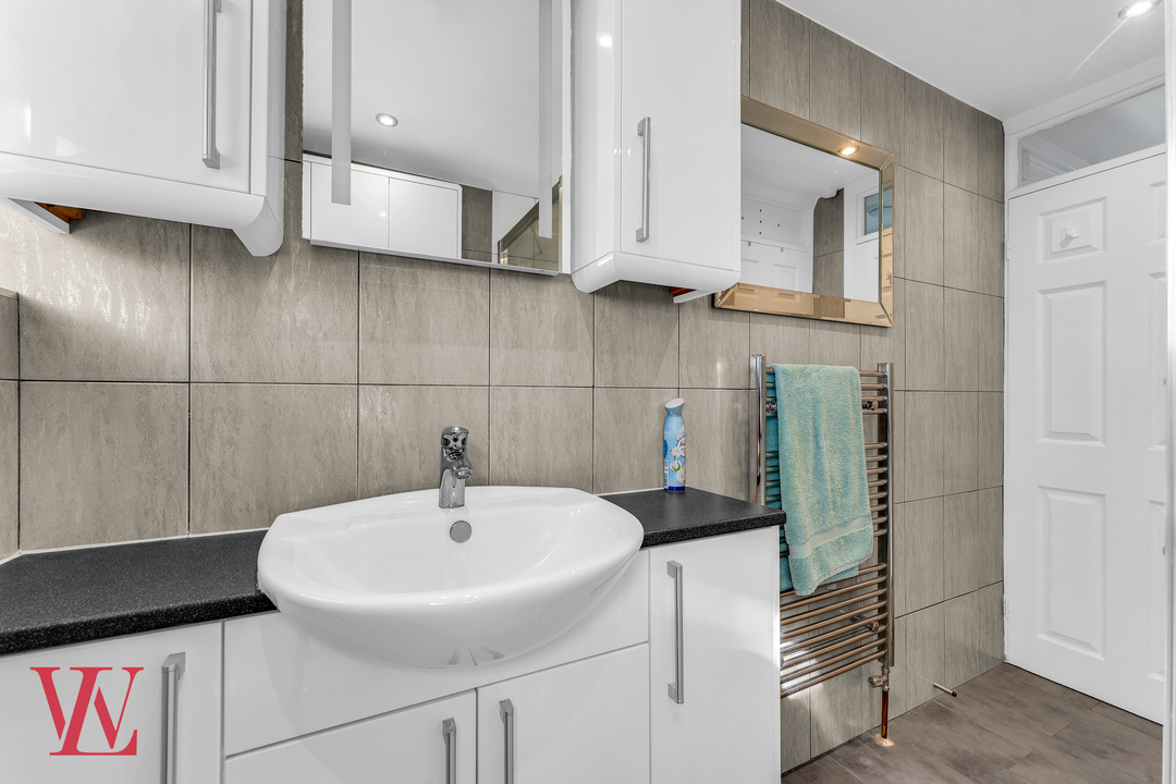 4 bed detached house for sale in Harrisons, Birchanger, Bishop's Stortford, Hertfordshire  - Property Image 18