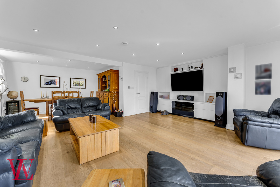 4 bed detached house for sale in Harrisons, Birchanger, Bishop's Stortford, Hertfordshire 3