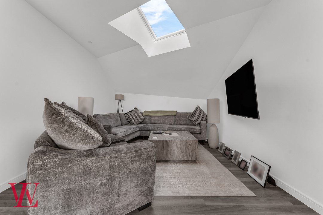2 bed apartment for sale in Sidings House, Brunel Drive, Bishop's Stortford, Hertfordshire  - Property Image 9