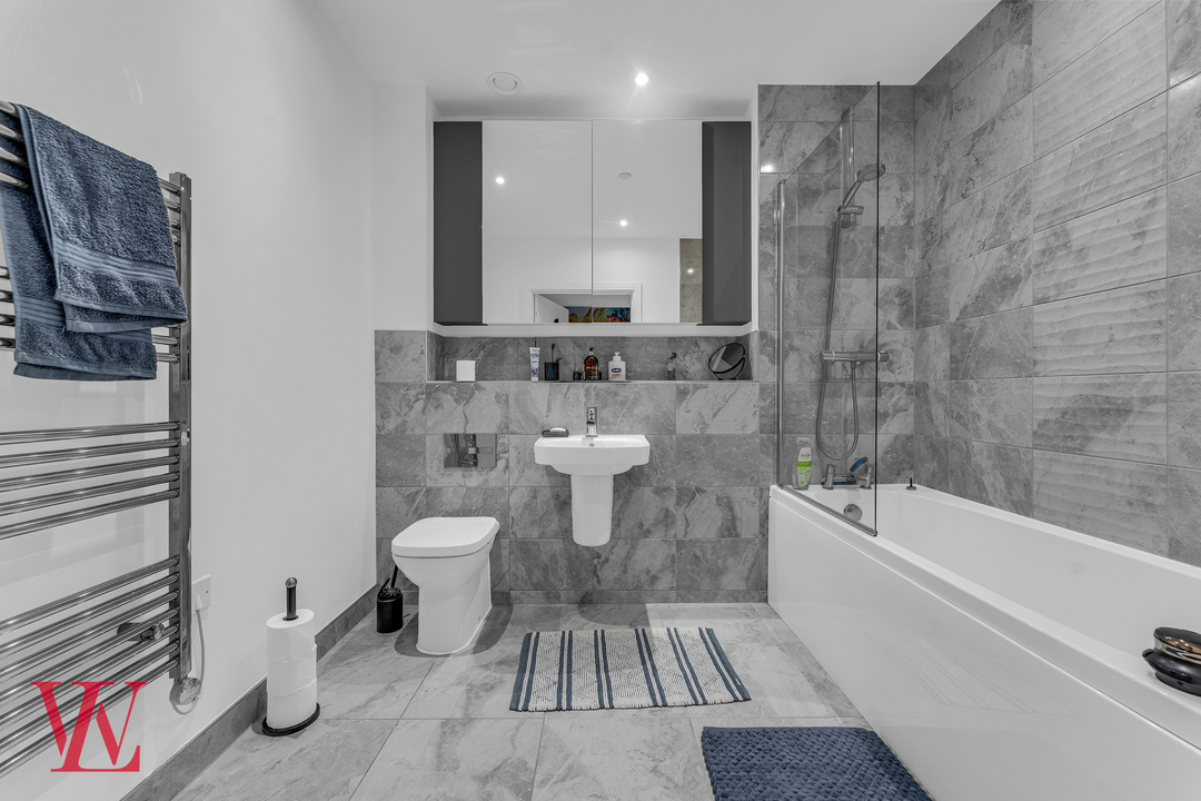 2 bed apartment for sale in Sidings House, Brunel Drive, Bishop's Stortford, Hertfordshire  - Property Image 13