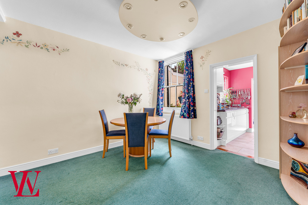 4 bed terraced house for sale in Elm Grove, Bishop's Stortford, Hertfordshire  - Property Image 5