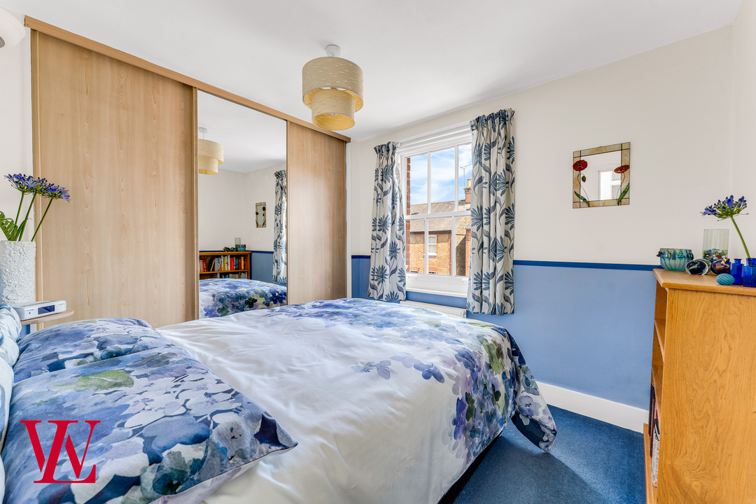 4 bed terraced house for sale in Elm Grove, Bishop's Stortford, Hertfordshire 8