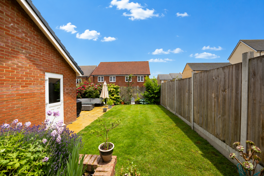 3 bed semi-detached house for sale in Searle Way, Bishop's Stortford, Hertfordshire 15