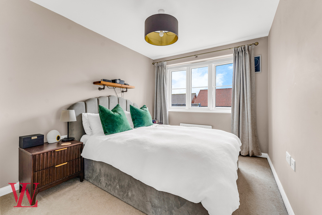 3 bed semi-detached house for sale in Searle Way, Bishop's Stortford, Hertfordshire  - Property Image 9