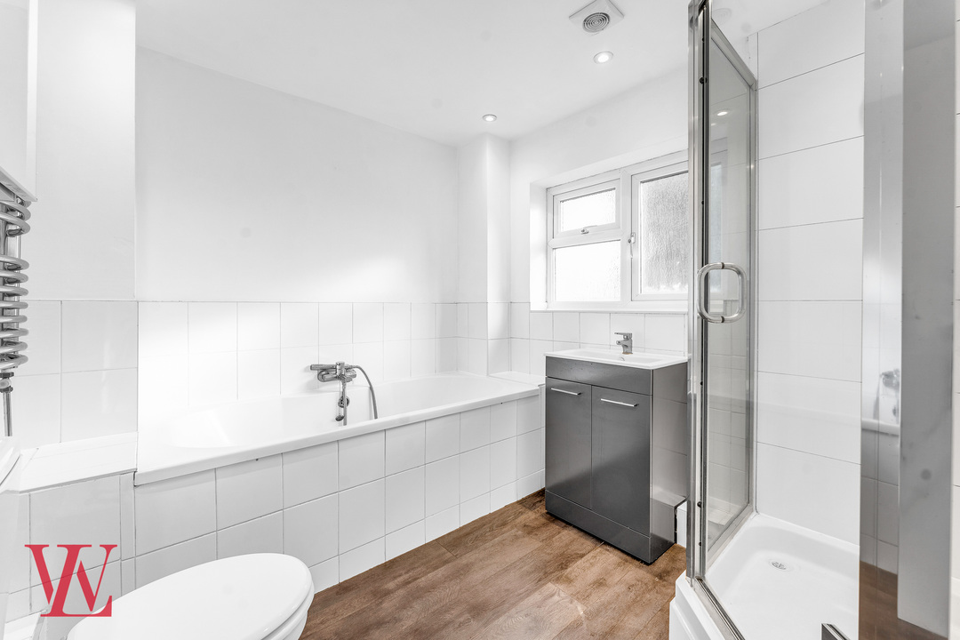 3 bed detached house for sale in Sandle Road, Bishop's Stortford, Hertfordshire 12