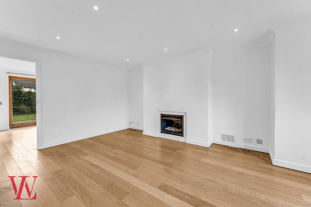 3 bed detached house for sale in Sandle Road, Bishop's Stortford, Hertfordshire  - Property Image 3