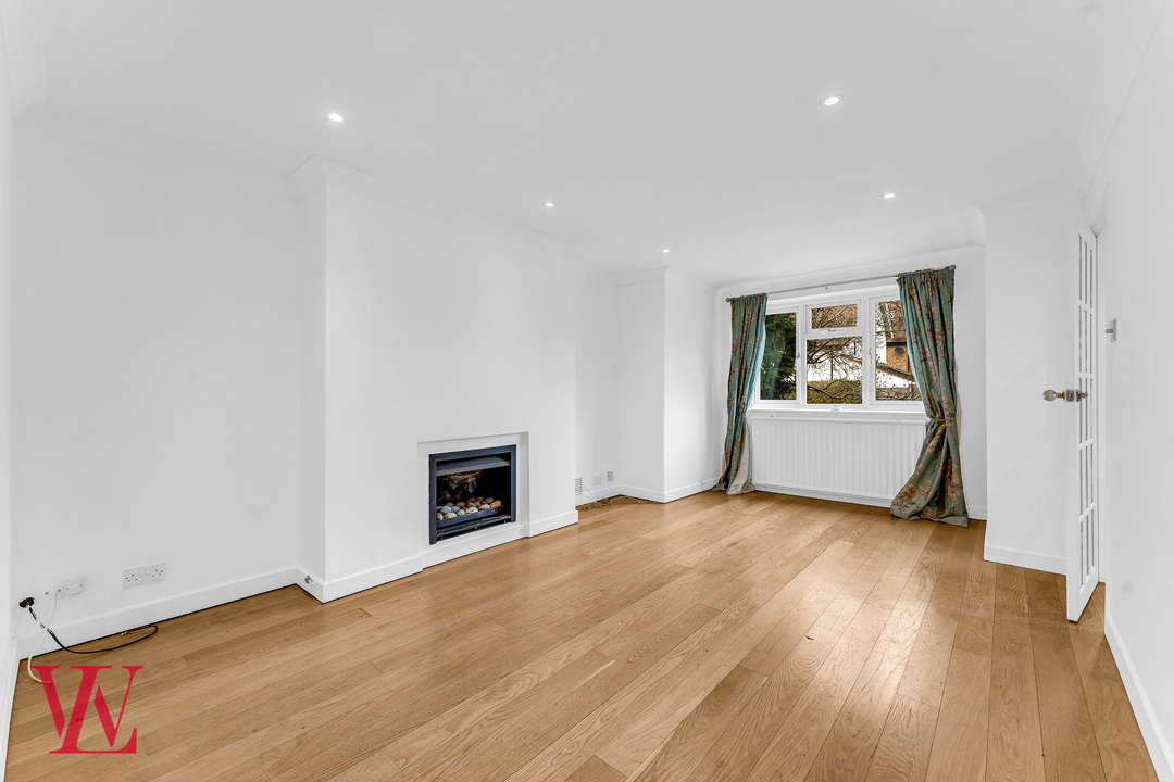3 bed detached house for sale in Sandle Road, Bishop's Stortford, Hertfordshire  - Property Image 2