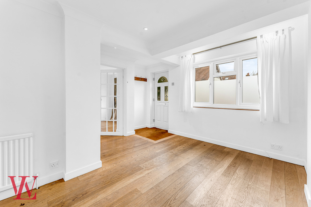 3 bed detached house for sale in Sandle Road, Bishop's Stortford, Hertfordshire 8