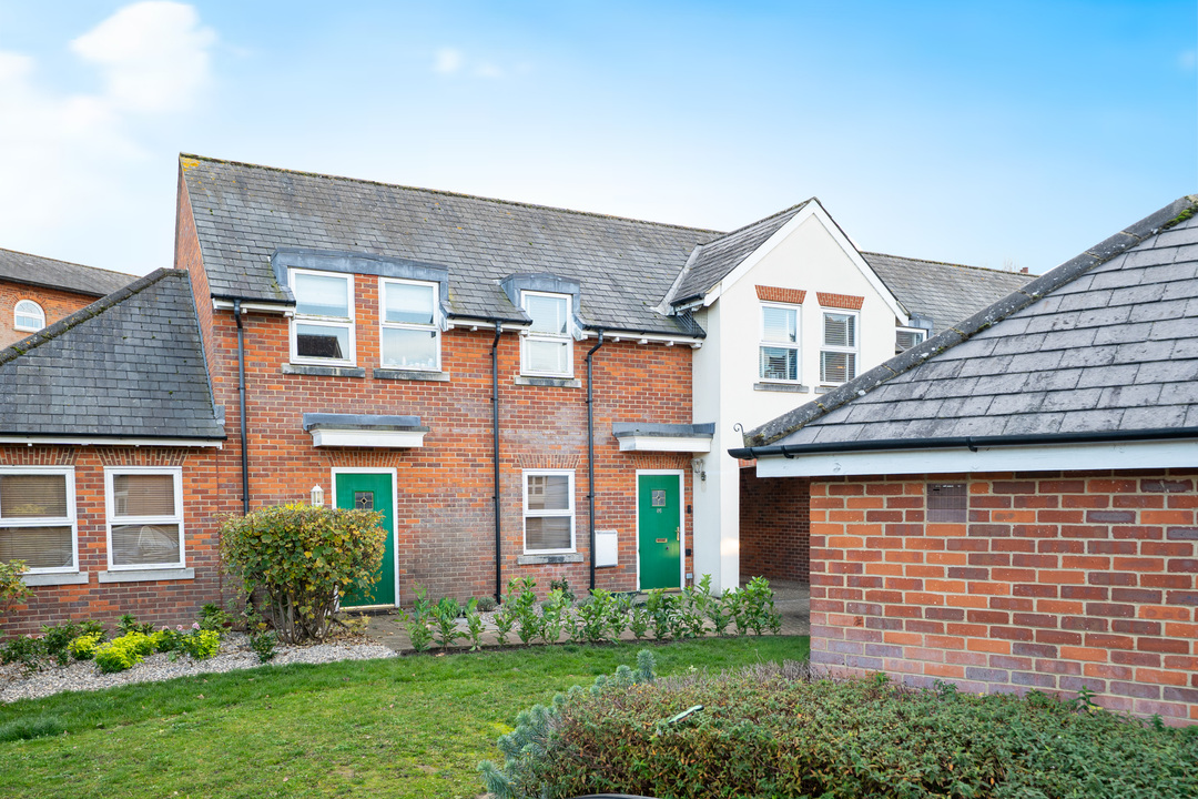 2 bed maisonette for sale in Nightingales, Bishop's Stortford, Hertfordshire  - Property Image 1