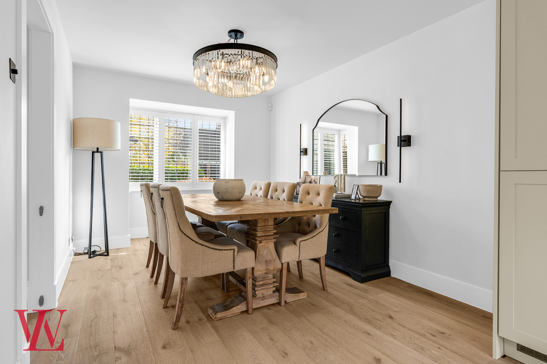 4 bed detached house for sale in Blacksmith Close, Bishop's Stortford, Hertfordshire  - Property Image 8