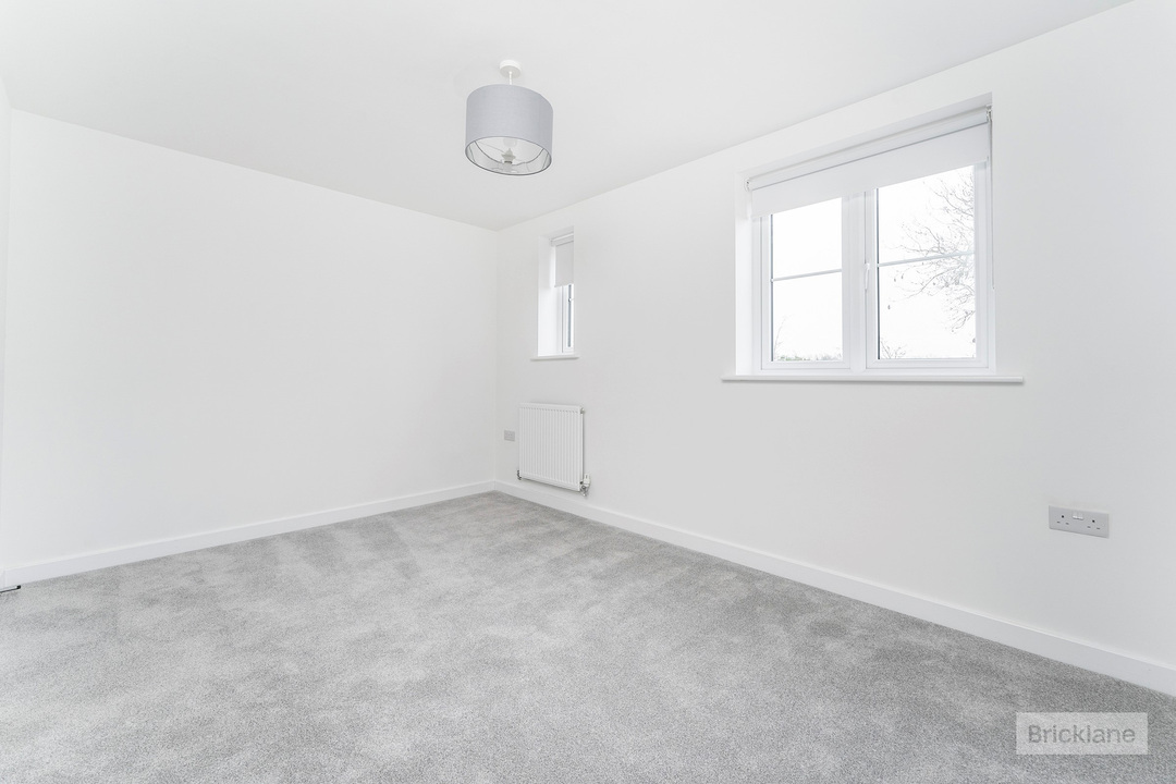 3 bed semi-detached house to rent in Curtis Road, Bishop's Stortford, Hertfordshire  - Property Image 6