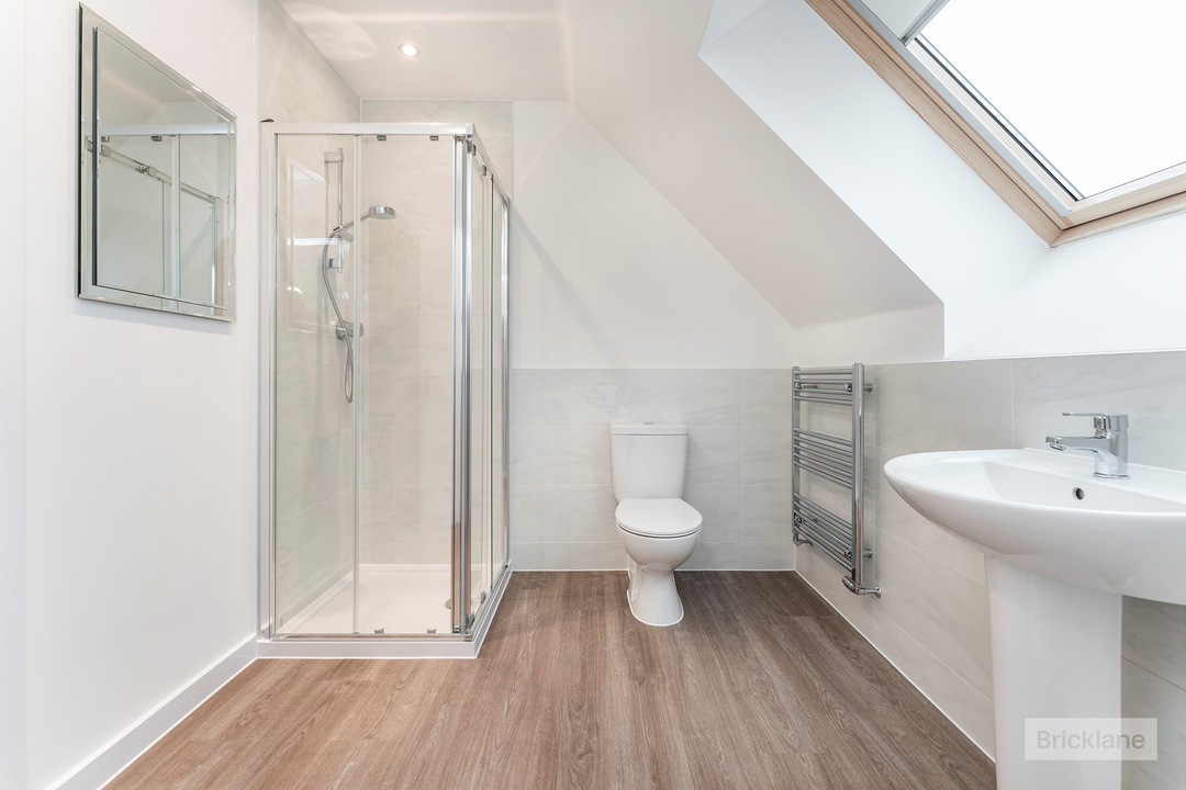 3 bed semi-detached house to rent in Curtis Road, Bishop's Stortford, Hertfordshire  - Property Image 5
