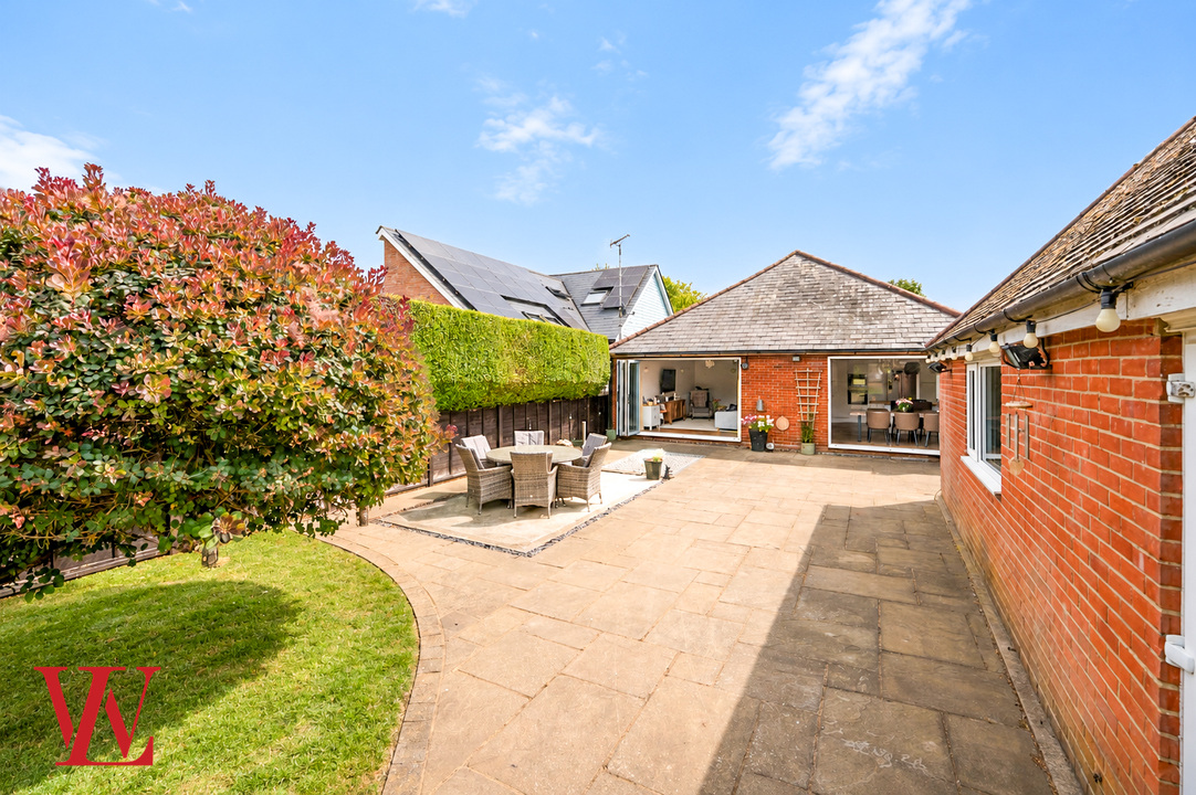 4 bed detached house for sale in High Lane, Stansted  - Property Image 32
