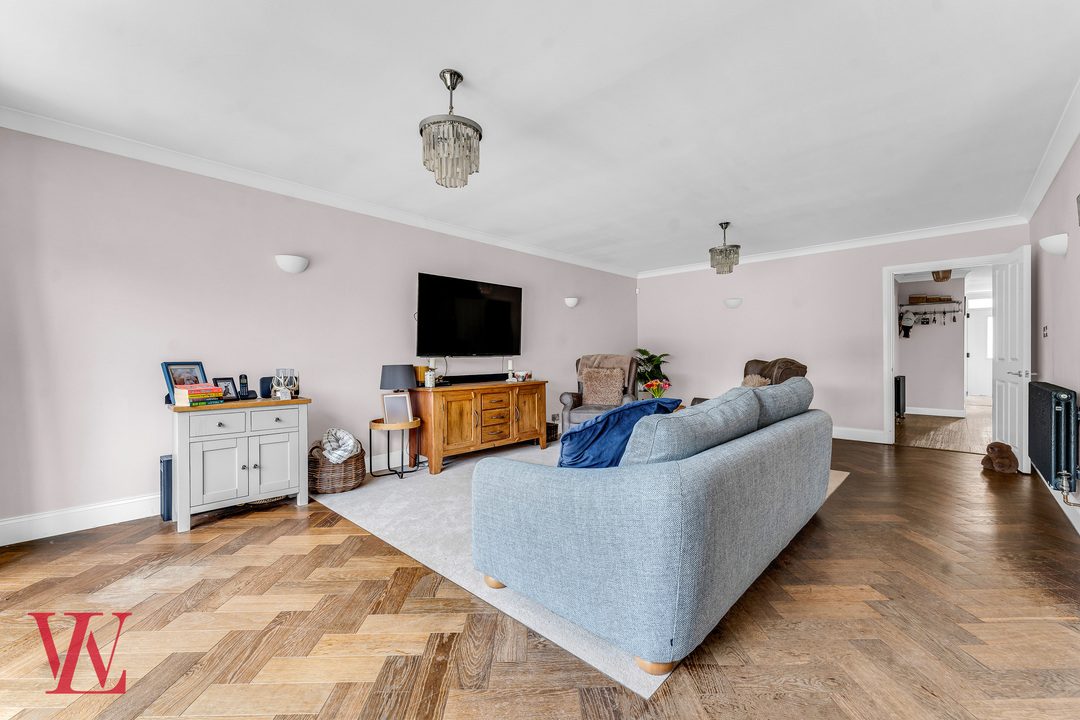 4 bed detached house for sale in High Lane, Stansted  - Property Image 11