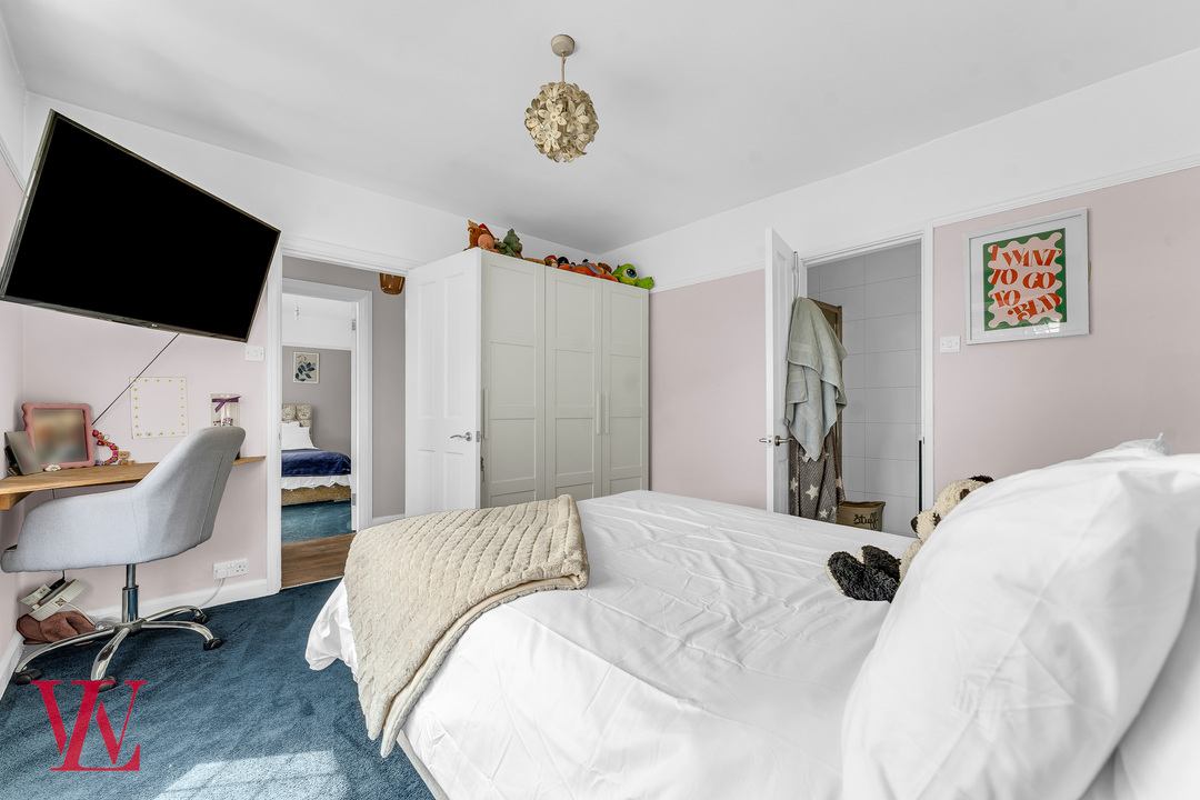 4 bed detached house for sale in High Lane, Stansted 18