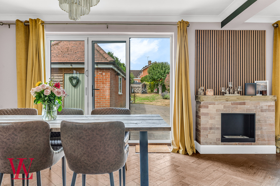 4 bed detached house for sale in High Lane, Stansted 8