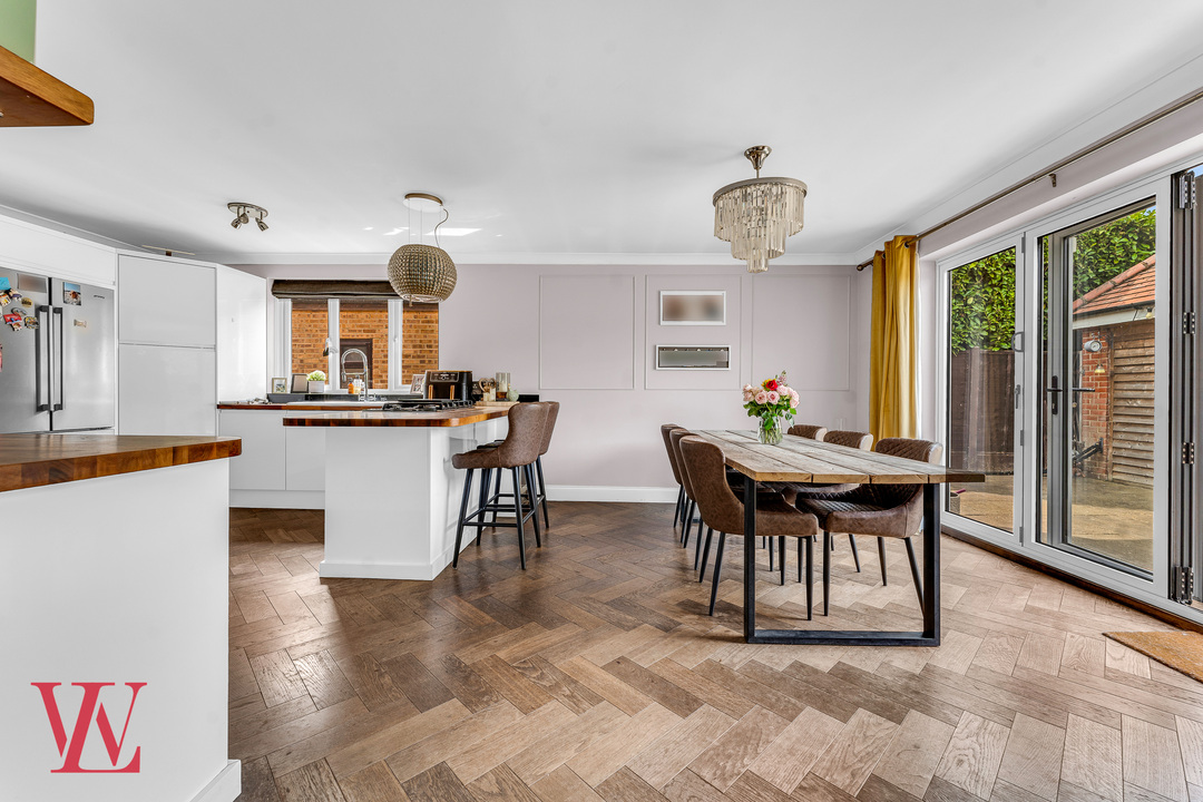 4 bed detached house for sale in High Lane, Stansted 7