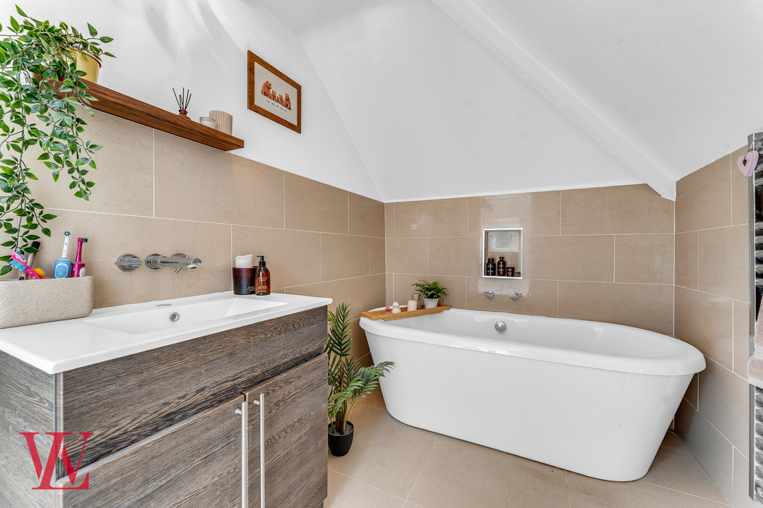 4 bed detached house for sale in High Lane, Stansted  - Property Image 28