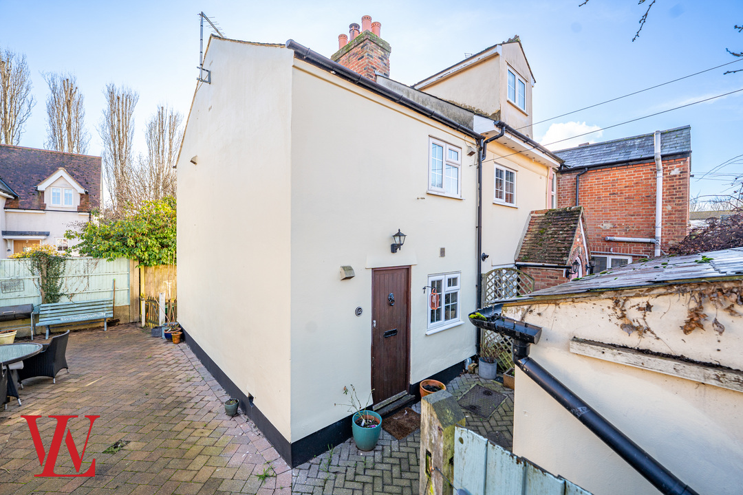1 bed end of terrace house for sale in Dunmow Road, Bishop's Stortford, Hertfordshire 15