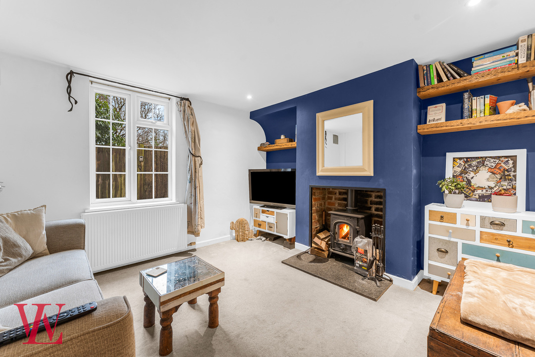 1 bed end of terrace house for sale in Dunmow Road, Bishop's Stortford, Hertfordshire 1