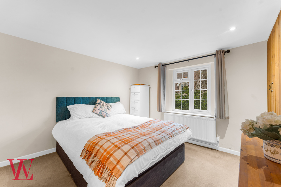 1 bed end of terrace house for sale in Dunmow Road, Bishop's Stortford, Hertfordshire  - Property Image 10