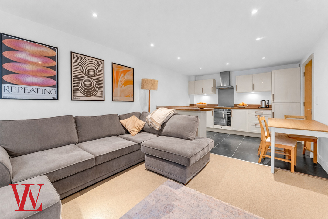 2 bed apartment for sale in Tanners Wharf, Bishop's Stortford, Hertfordshire  - Property Image 2
