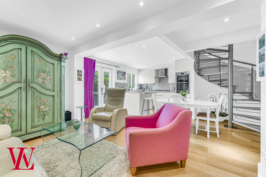 3 bed terraced house for sale in King Street Mews, Basbow Lane, Bishop's Stortford, Hertfordshire  - Property Image 3