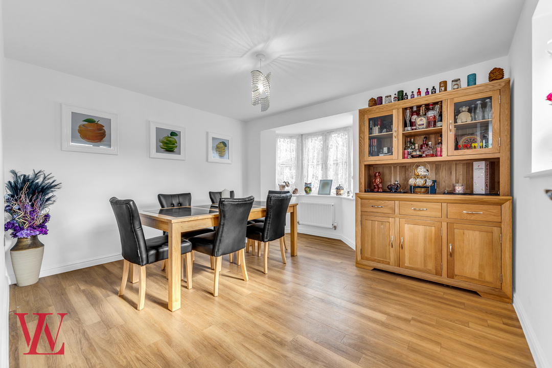 4 bed detached house for sale in Hailes Wood, Elsenham, Bishop's Stortford, Essex 10