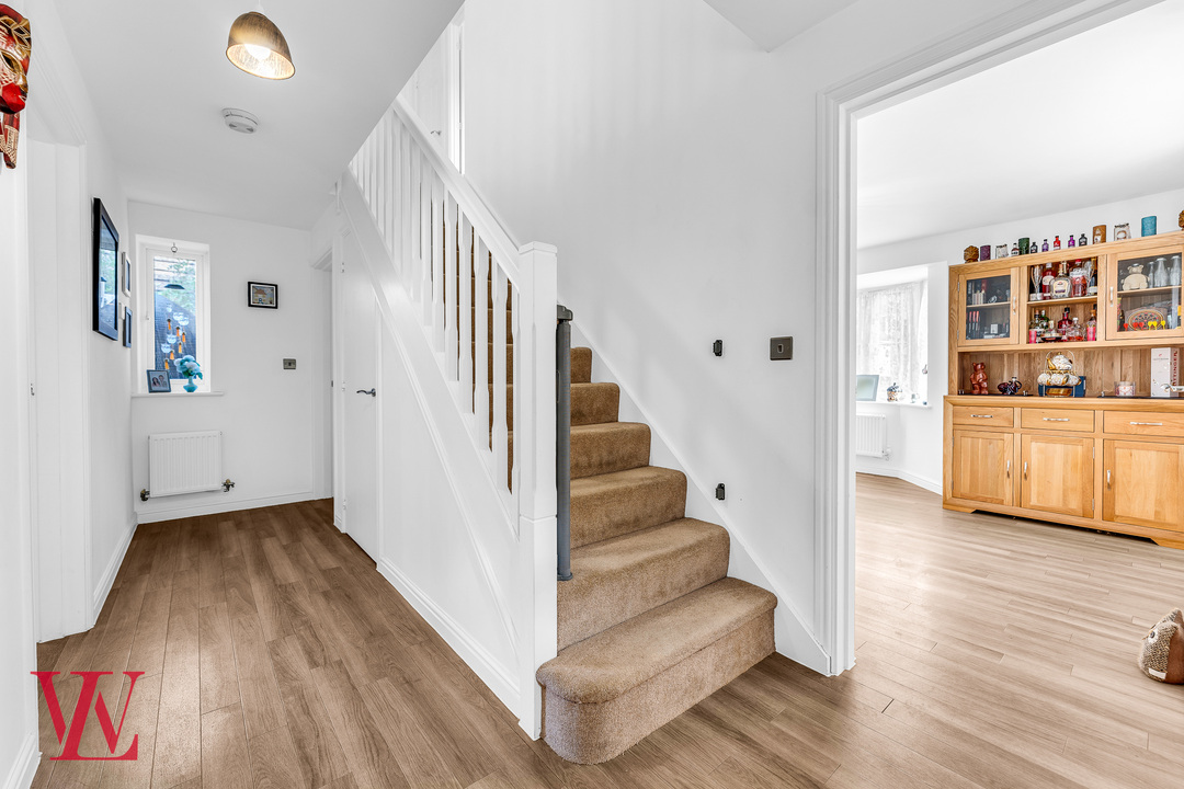 4 bed detached house for sale in Hailes Wood, Elsenham, Bishop's Stortford, Essex 6
