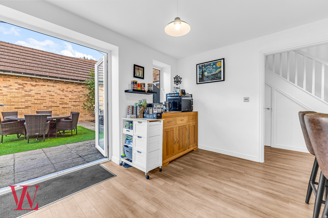 4 bed detached house for sale in Hailes Wood, Elsenham, Bishop's Stortford, Essex 5
