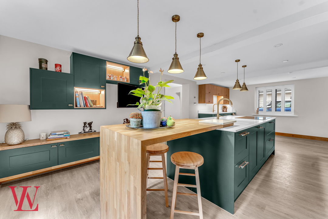 8 bed detached house for sale in The Street, Sheering, Bishop's Stortford, Hertfordshire  - Property Image 12